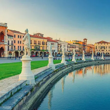Annahouse, 25 Minutes By Train From Venice Marano Veneziano Exterior photo