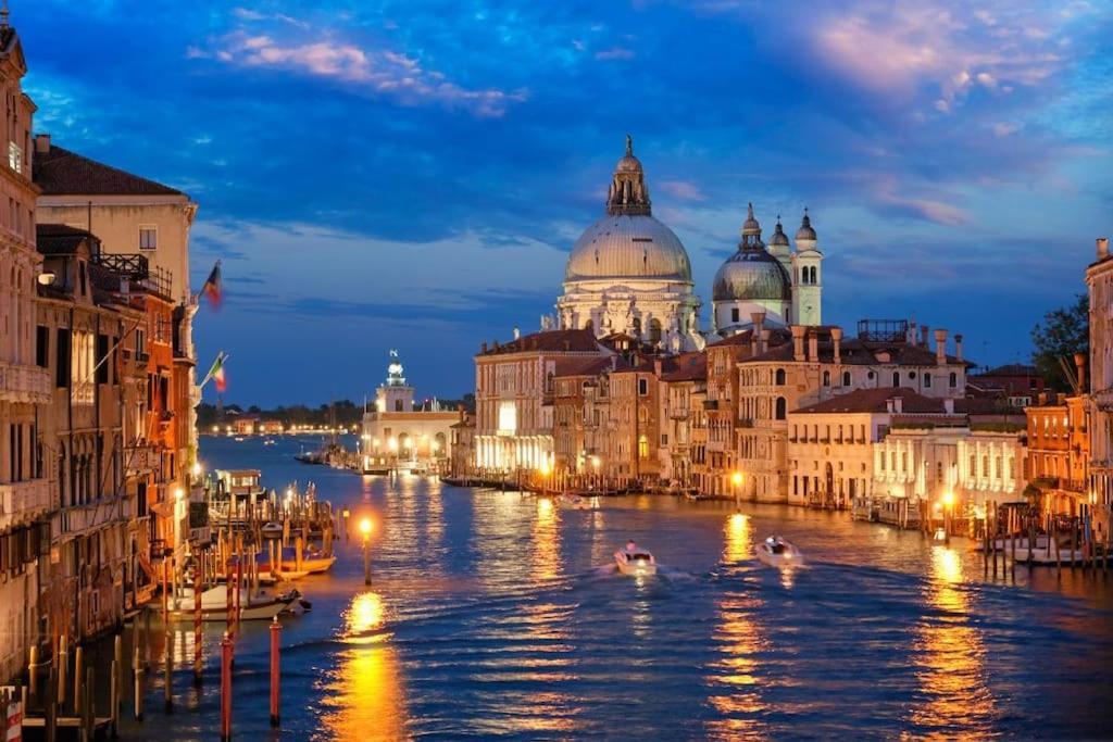 Annahouse, 25 Minutes By Train From Venice * Marano Veneziano