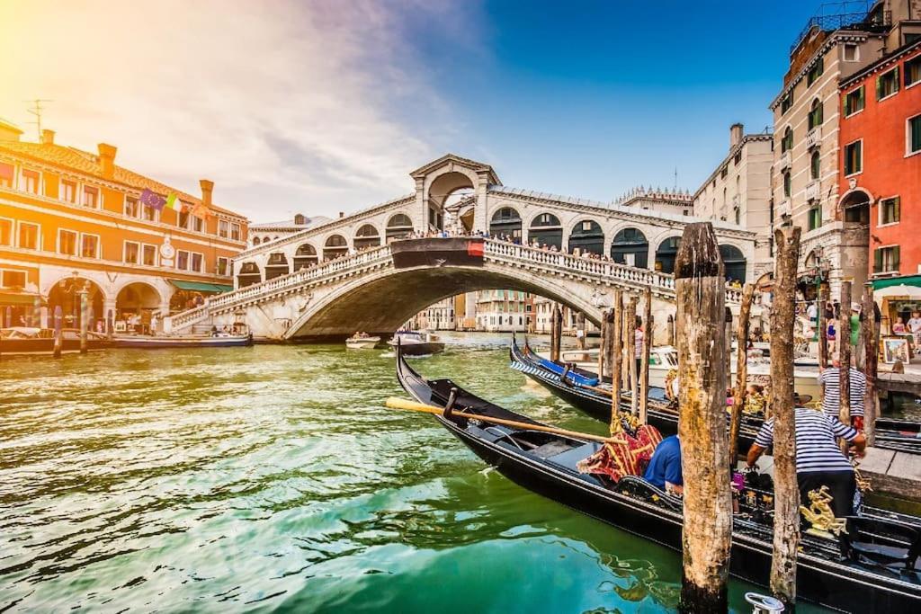 Annahouse, 25 Minutes By Train From Venice Apartment